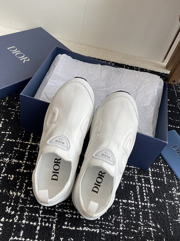 DIO* SNEAKER