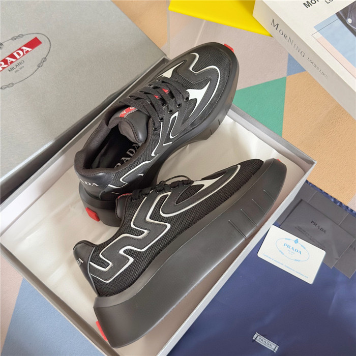 pr sneaker