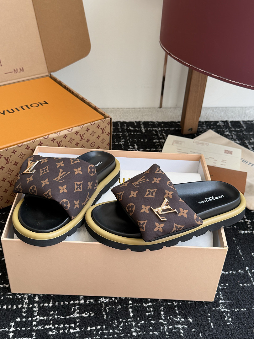 LVT SANDALS
