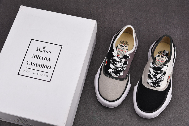 Ma*s*n mihara yasuhiro sneaker