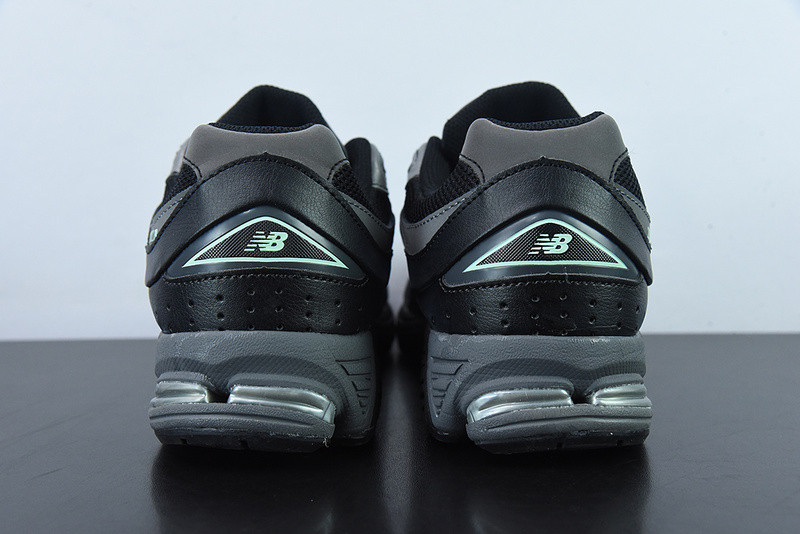new balance sneaker