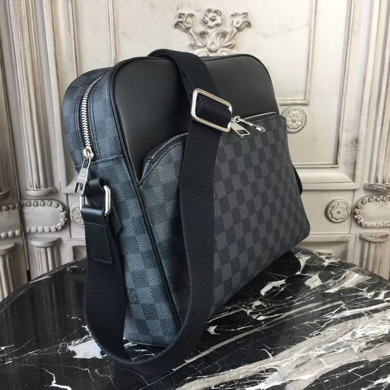 LVT PURSE