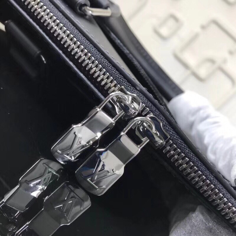 LVT PURSE