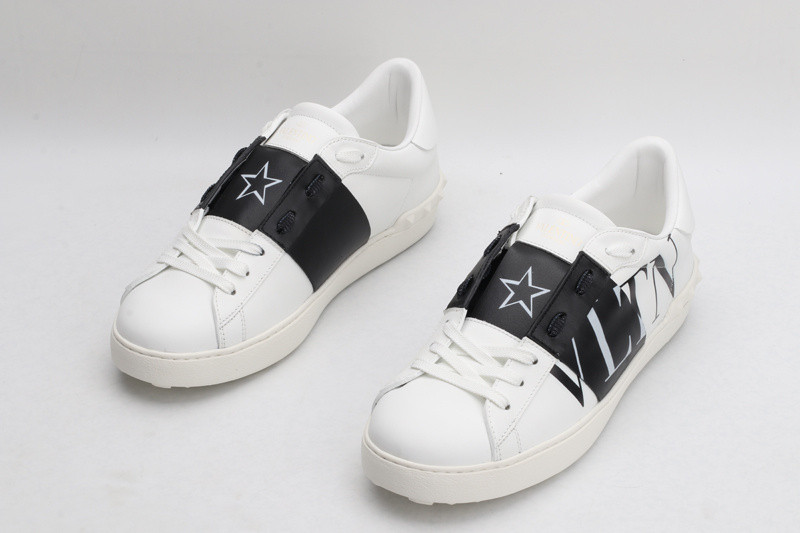 Va1e*ntin0 garavani sneaker