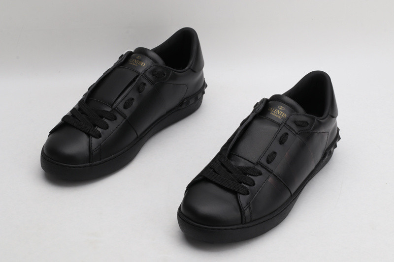 Va1e*ntin0 garavani sneaker