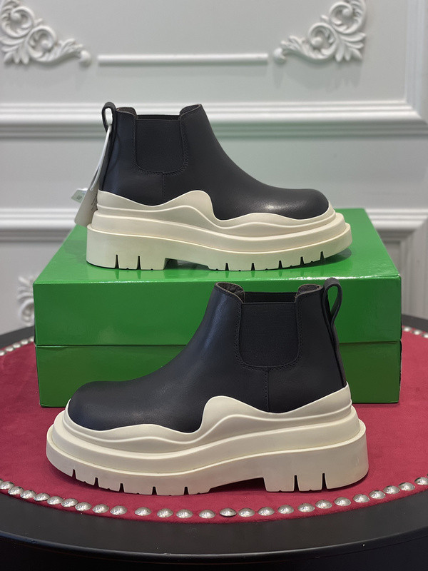 Bo*te*ga ve*ne*ta sneaker
