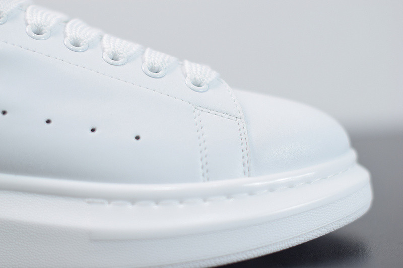 alexer mceen sneakers