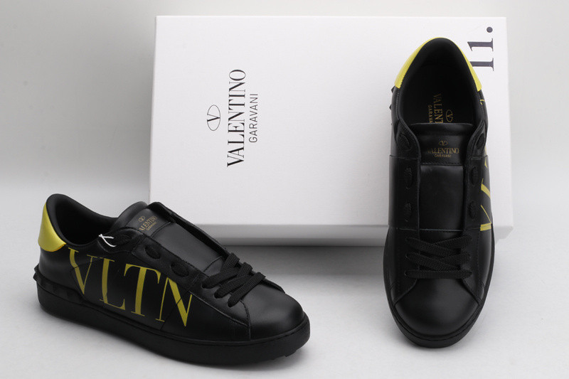 Va1e*ntin0 garavani sneaker