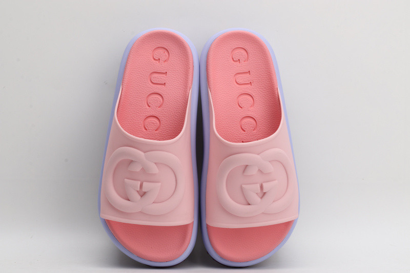 g*u*i sandals