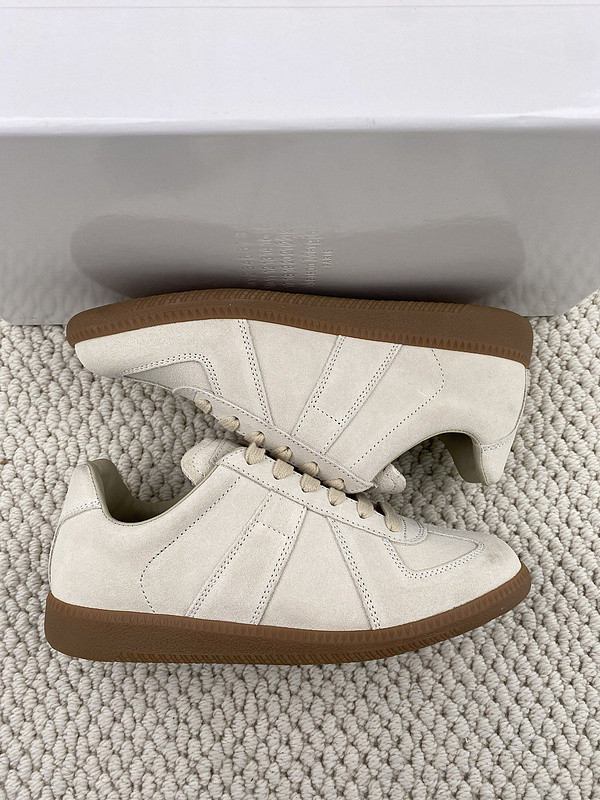 ma*s*n Ma*i*la sneaker