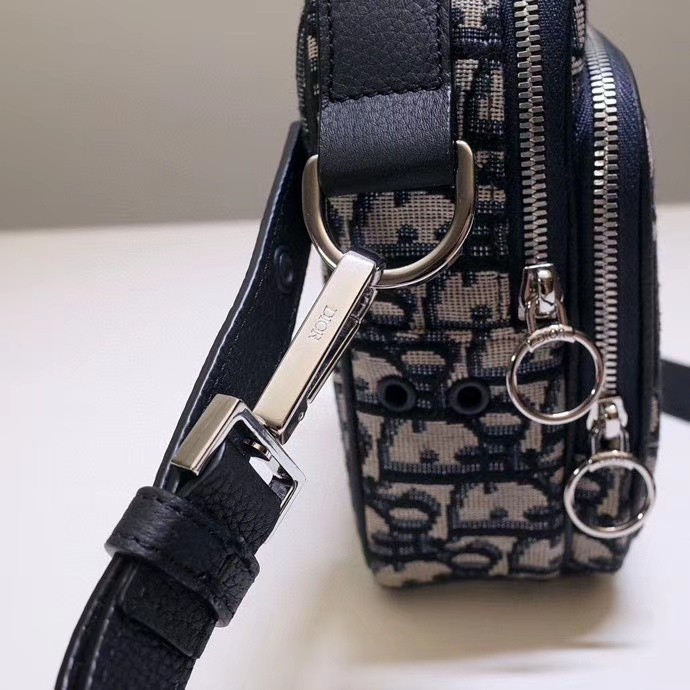 D10r bag