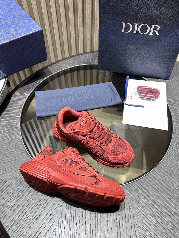 dio* sneaker