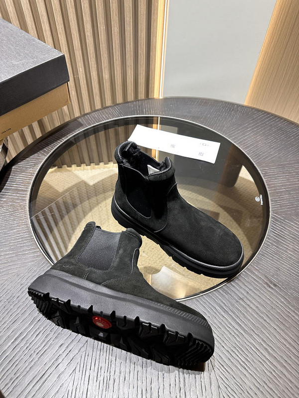 UGG