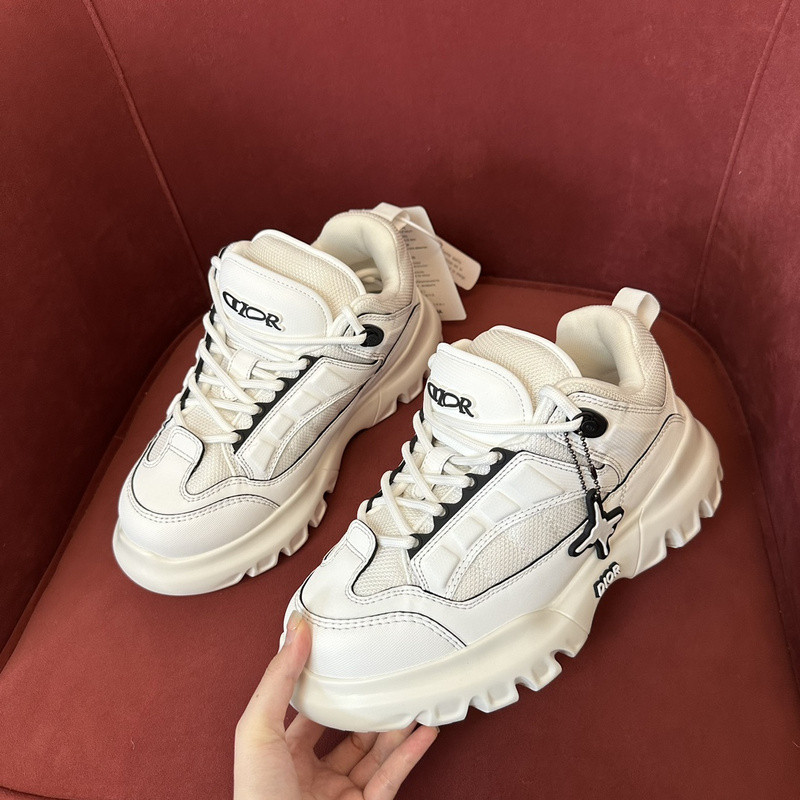 DIO* SNEAKER