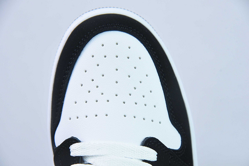 Air Jordan 1 Low “Panda Toe” HF3188-106