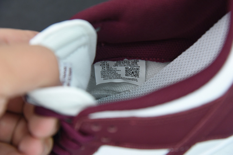 nike dunk low “bordeaux” dd1503-108