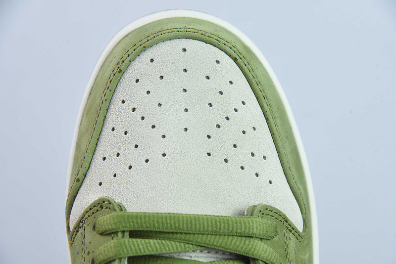 Yuto Horigome x Nike SB Dunk Low Asparagus HF8022-300