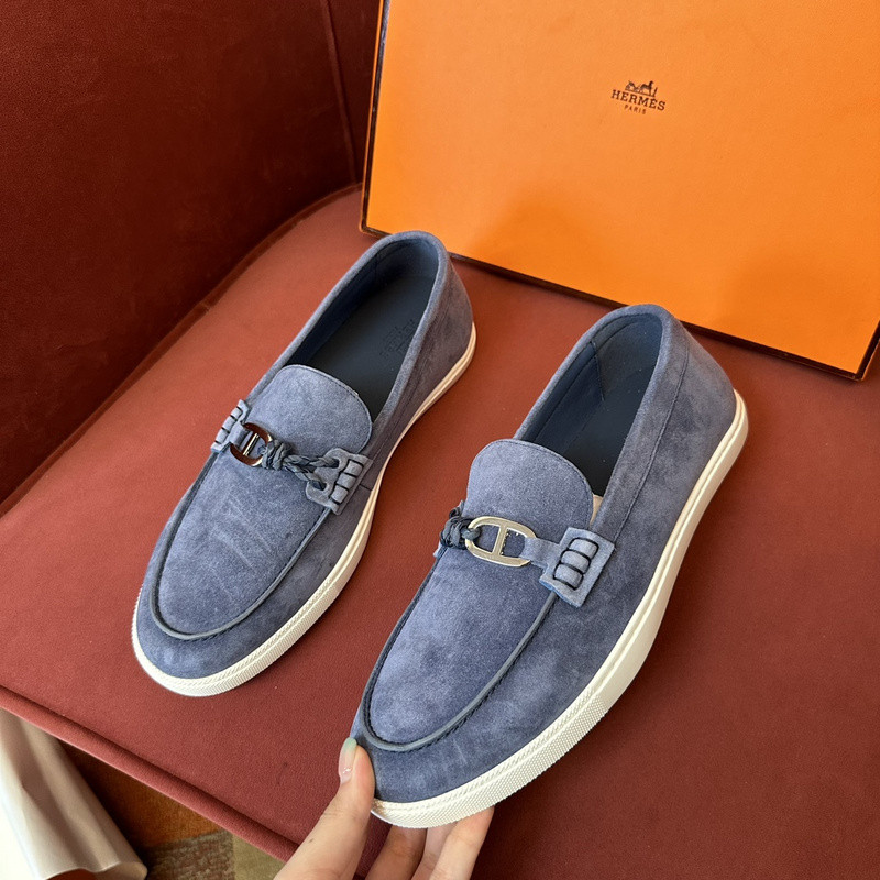 H**me5 sneaker