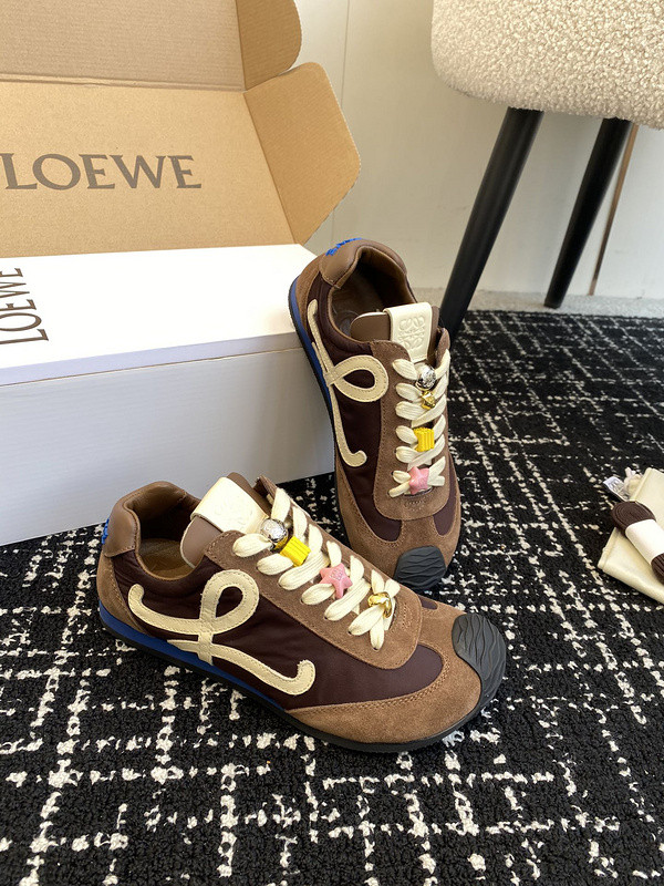 L0ew* sneaker