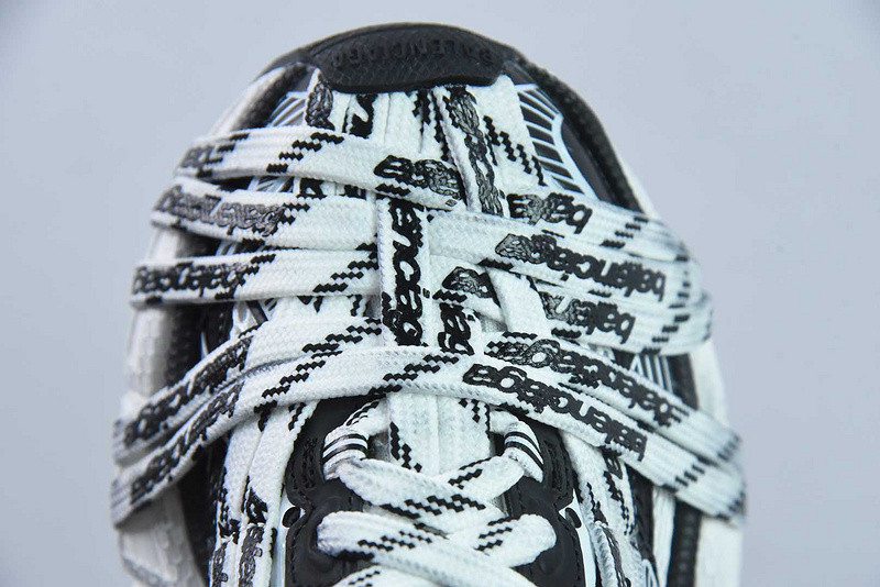 BC 3XL SNEAKER