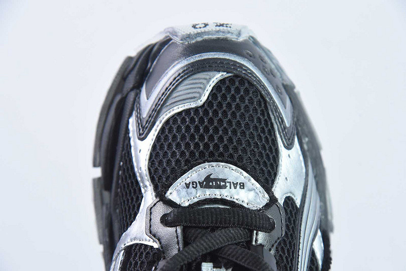 Ba1en*iaga runner sneaker