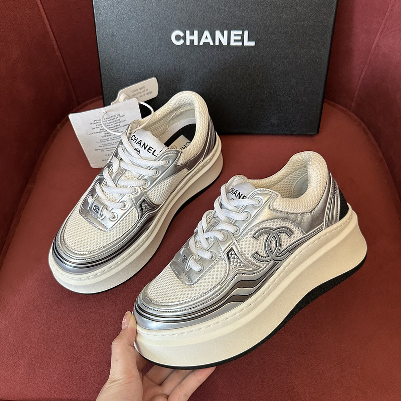 Ch**el sneaker