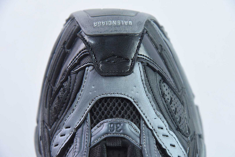 BC XL SNEAKERS