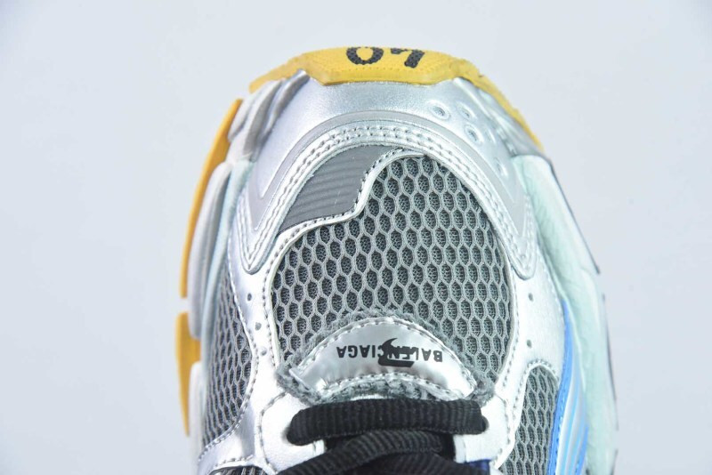 Ba1en*iaga Runner Sneaker