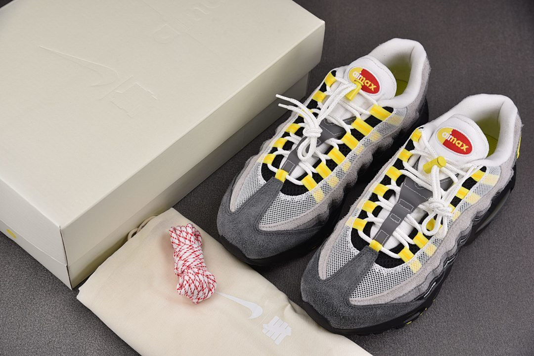 Nike x Undefeated Air Max 95 