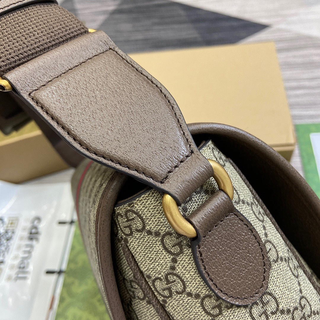Gvc*1 BAG