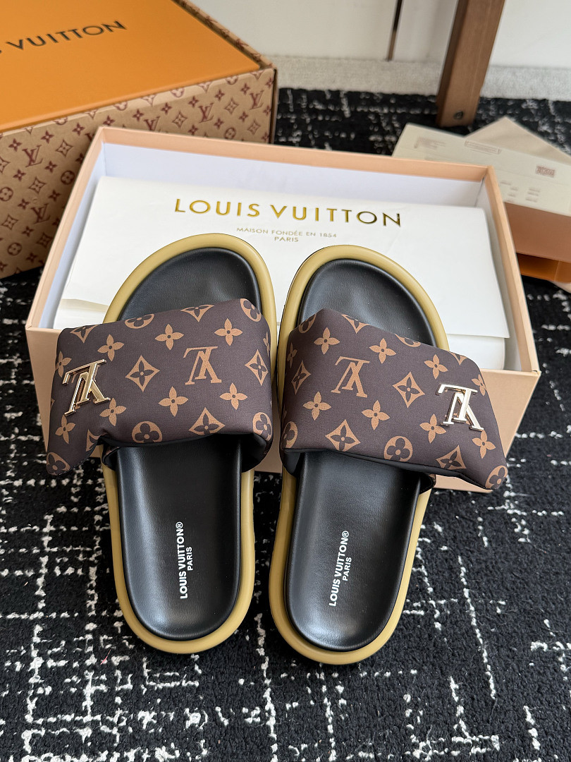LVT SANDALS