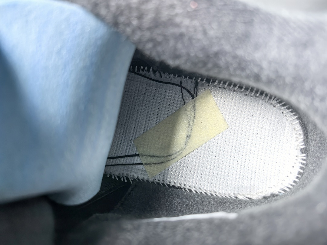 Air Jordan 4 “Spotlight” HV0823-002