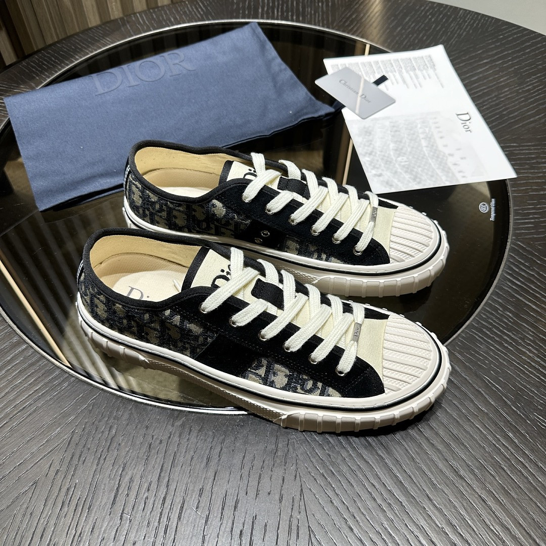 DIO* SNEAKER