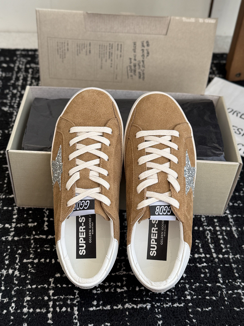 GGDB SNEAKER
