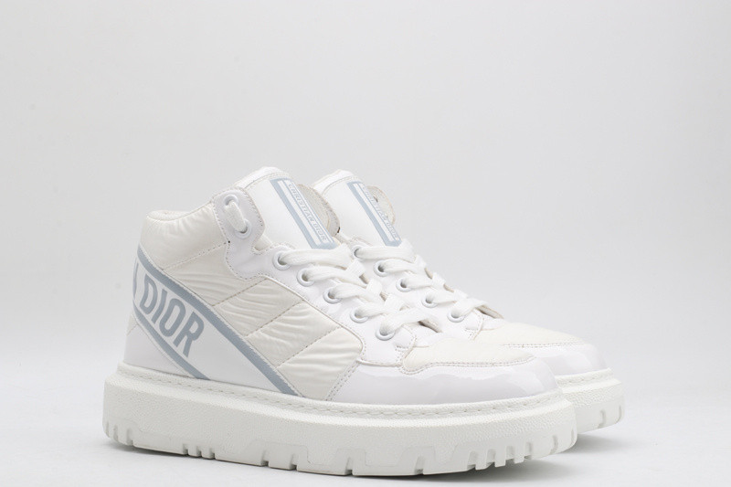 dio* sneaker