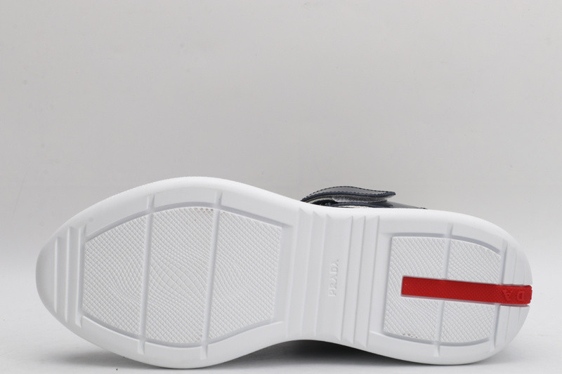 pr sneaker