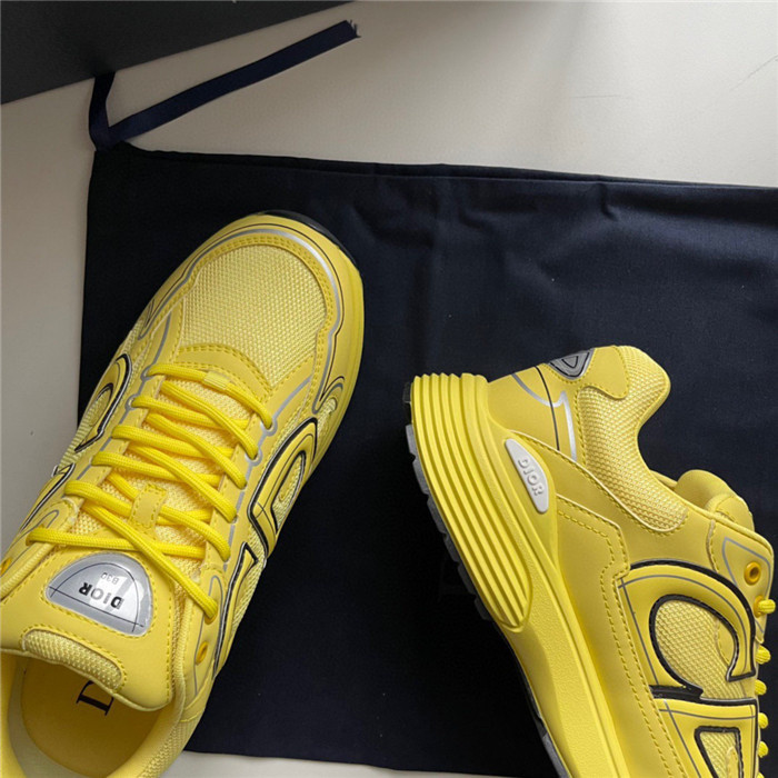 dio* sneaker