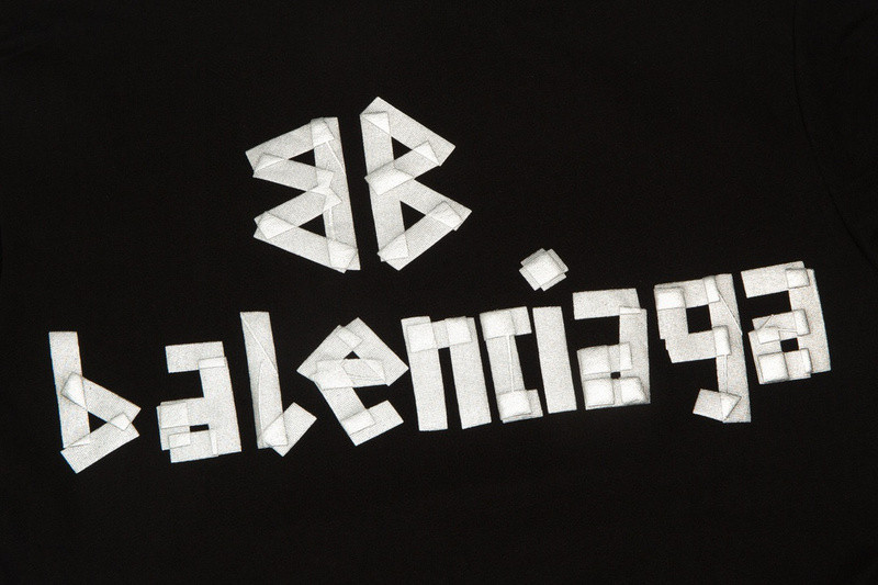 Ba*len*cia*ga clothes