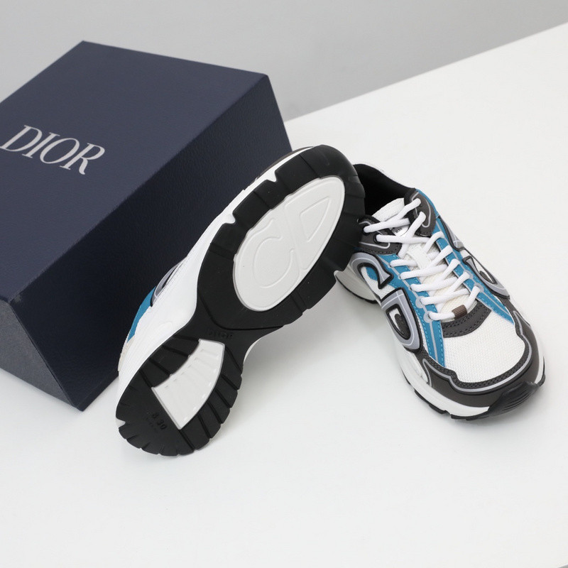 dio* sneaker