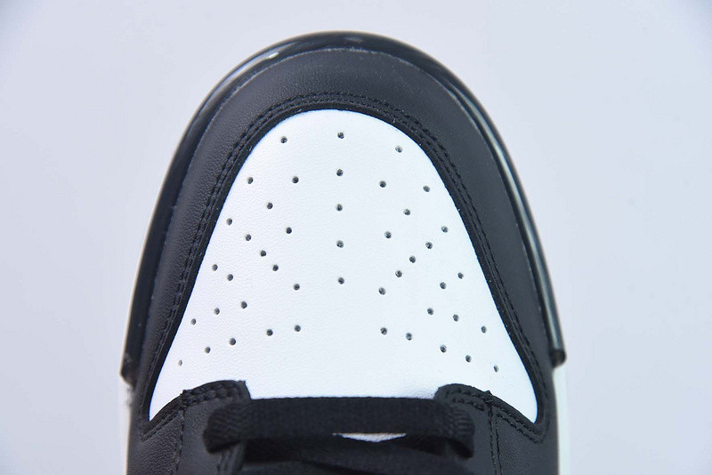 nike dunk low twist panda (women