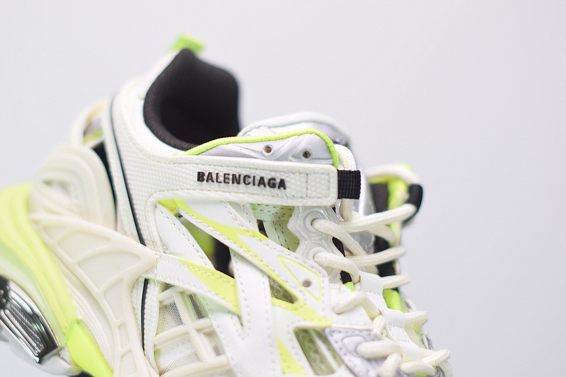 bc track sneaker