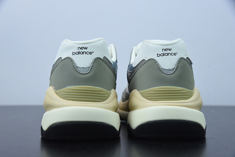 new balance sneaker