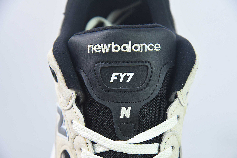 new balance sneaker