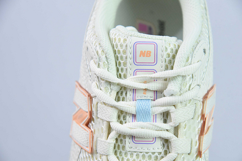 new balance sneaker