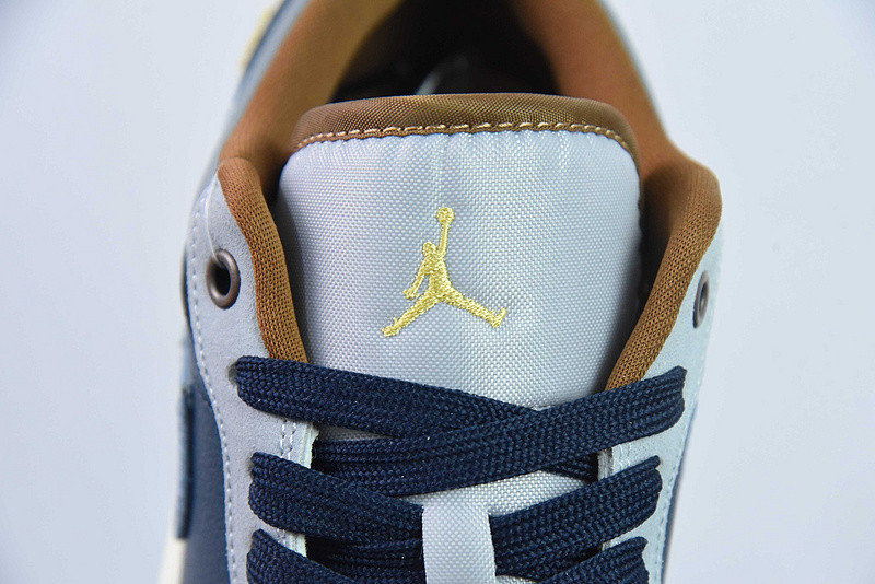 Air Jordan 1 Low SE
