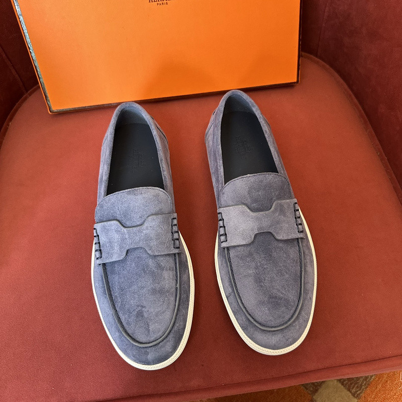 H**me5 sneaker