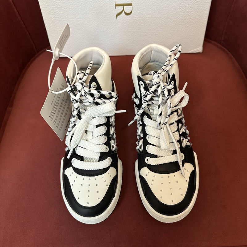 DIO* SNEAKER