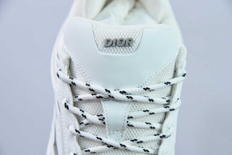 DIO* SNEAKER
