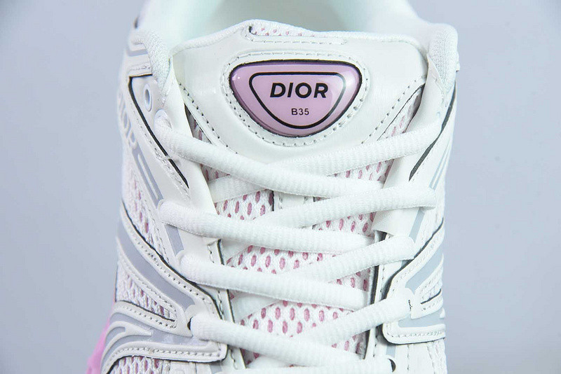 DIO* SNEAKER