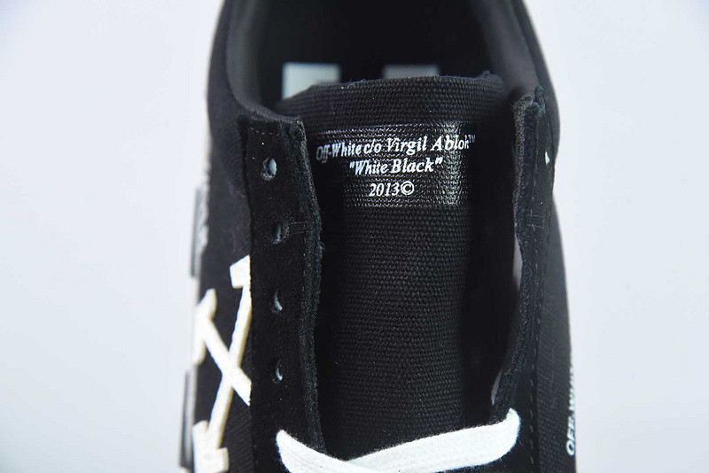 off white SNEAKERS